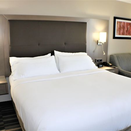 Holiday Inn Express Woodstock-Shenandoah Valley By Ihg מראה חיצוני תמונה