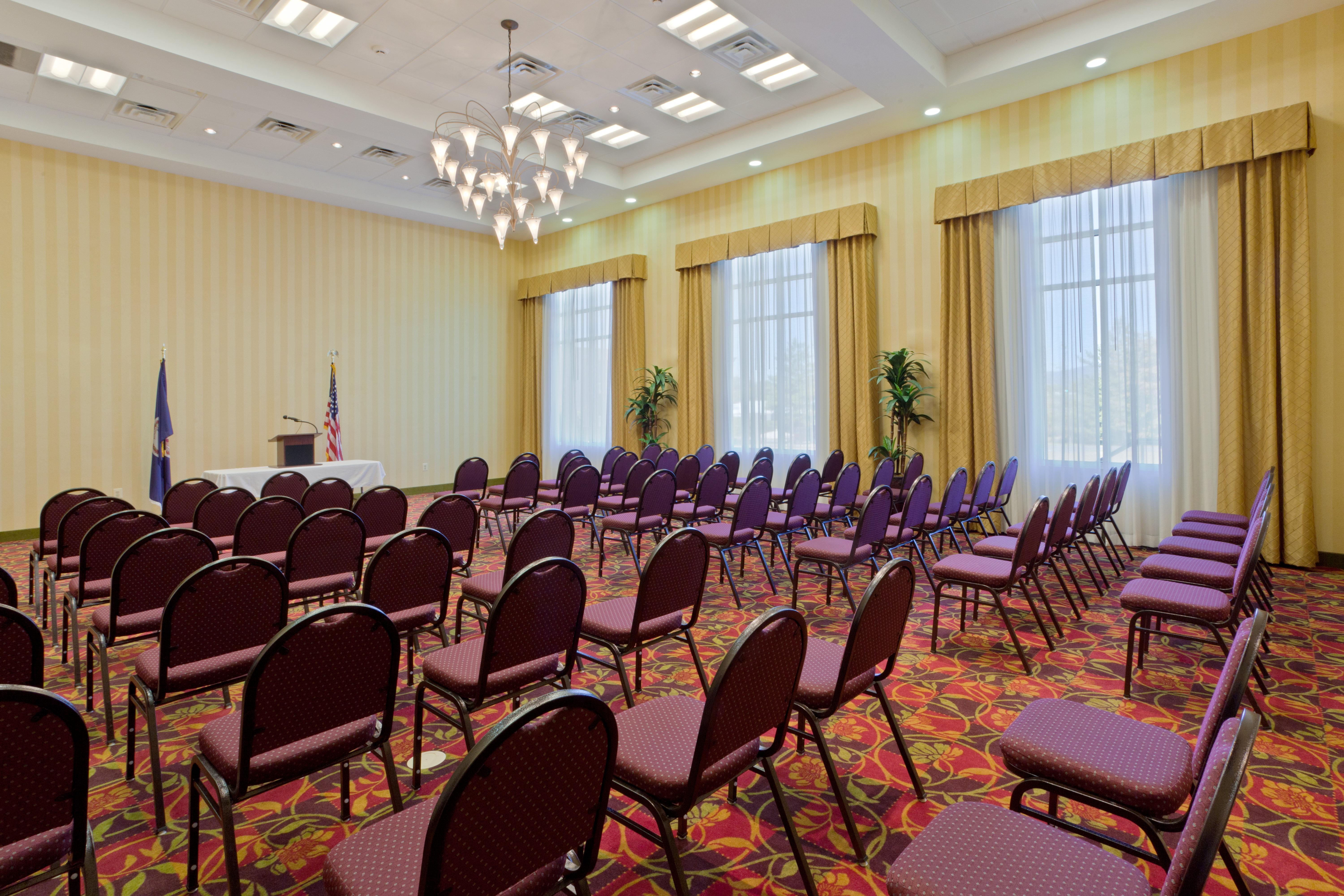 Holiday Inn Express Woodstock-Shenandoah Valley By Ihg מראה חיצוני תמונה