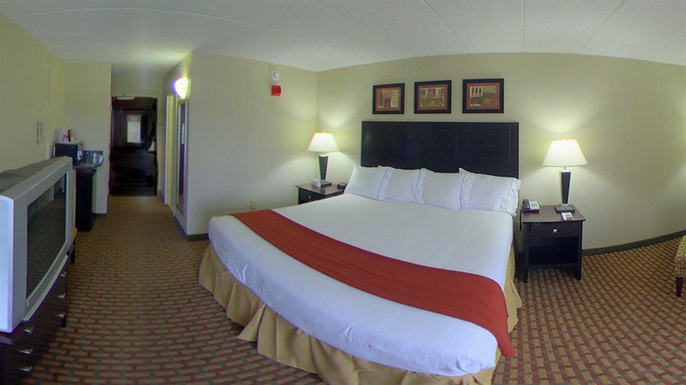 Holiday Inn Express Woodstock-Shenandoah Valley By Ihg מראה חיצוני תמונה