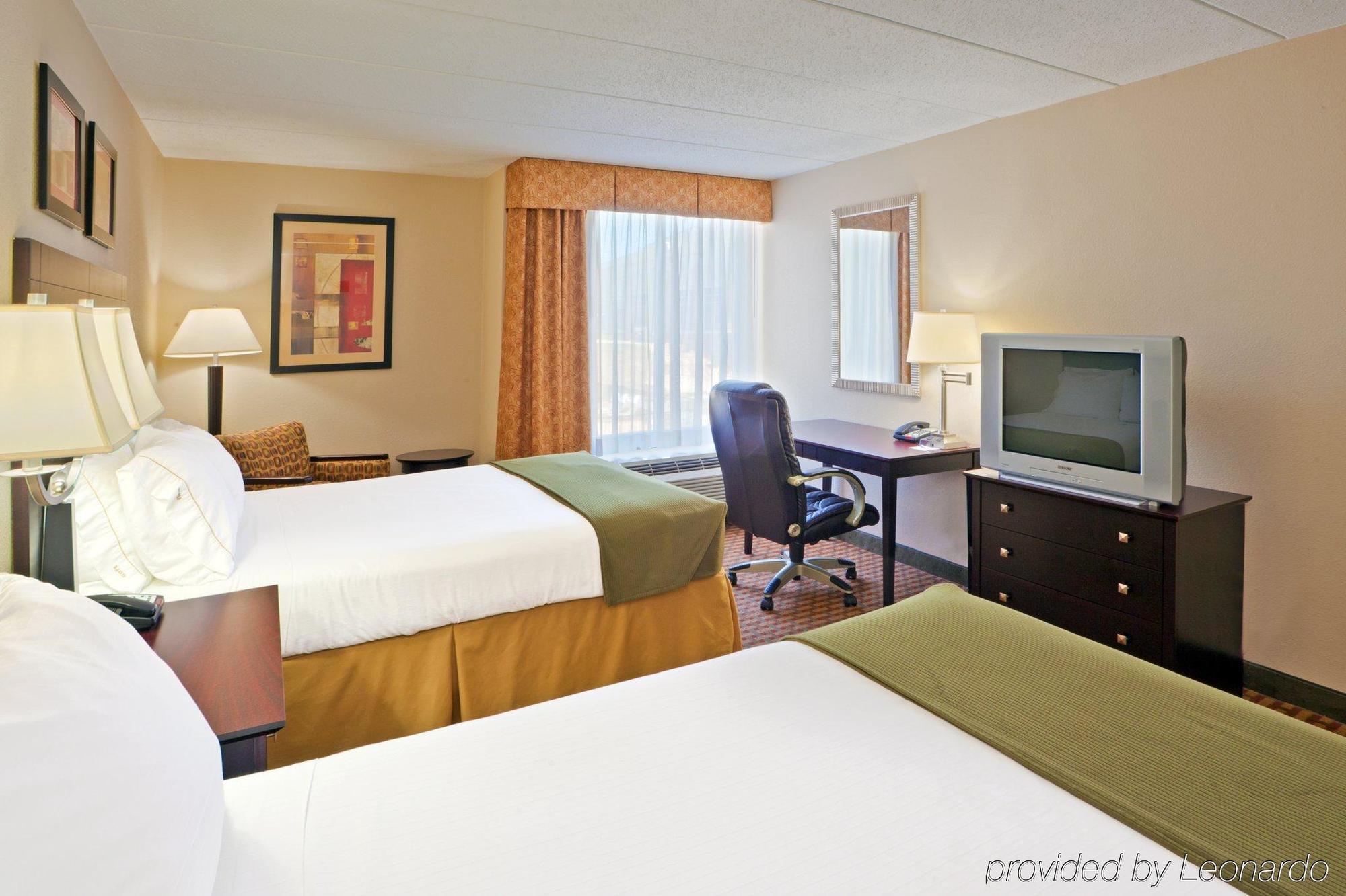Holiday Inn Express Woodstock-Shenandoah Valley By Ihg מראה חיצוני תמונה