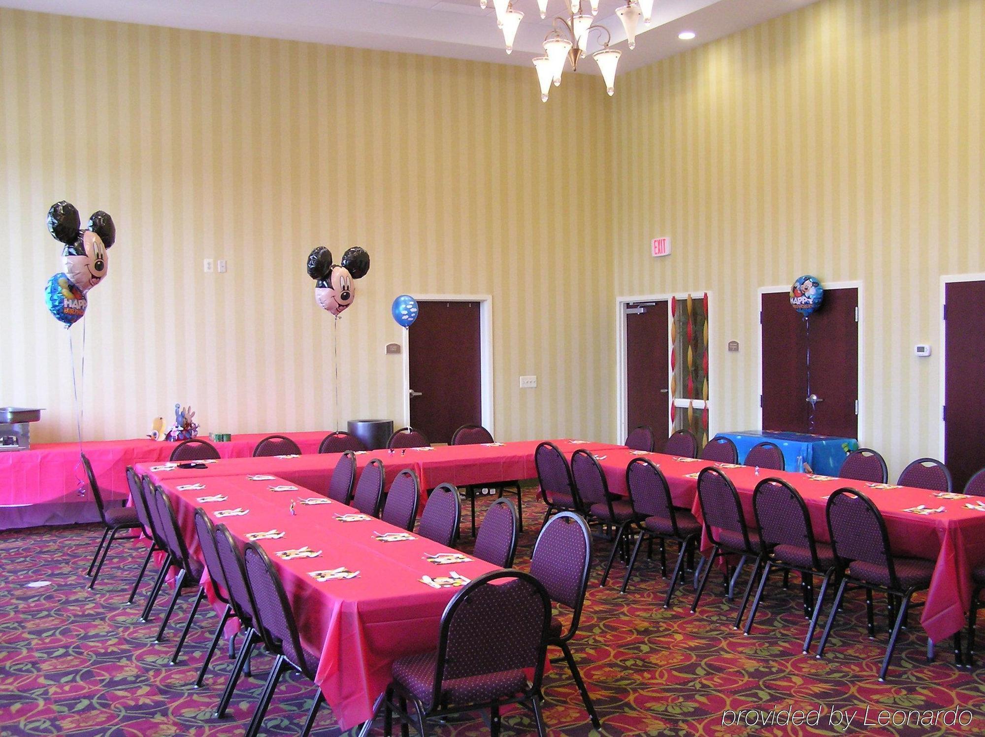 Holiday Inn Express Woodstock-Shenandoah Valley By Ihg מראה חיצוני תמונה