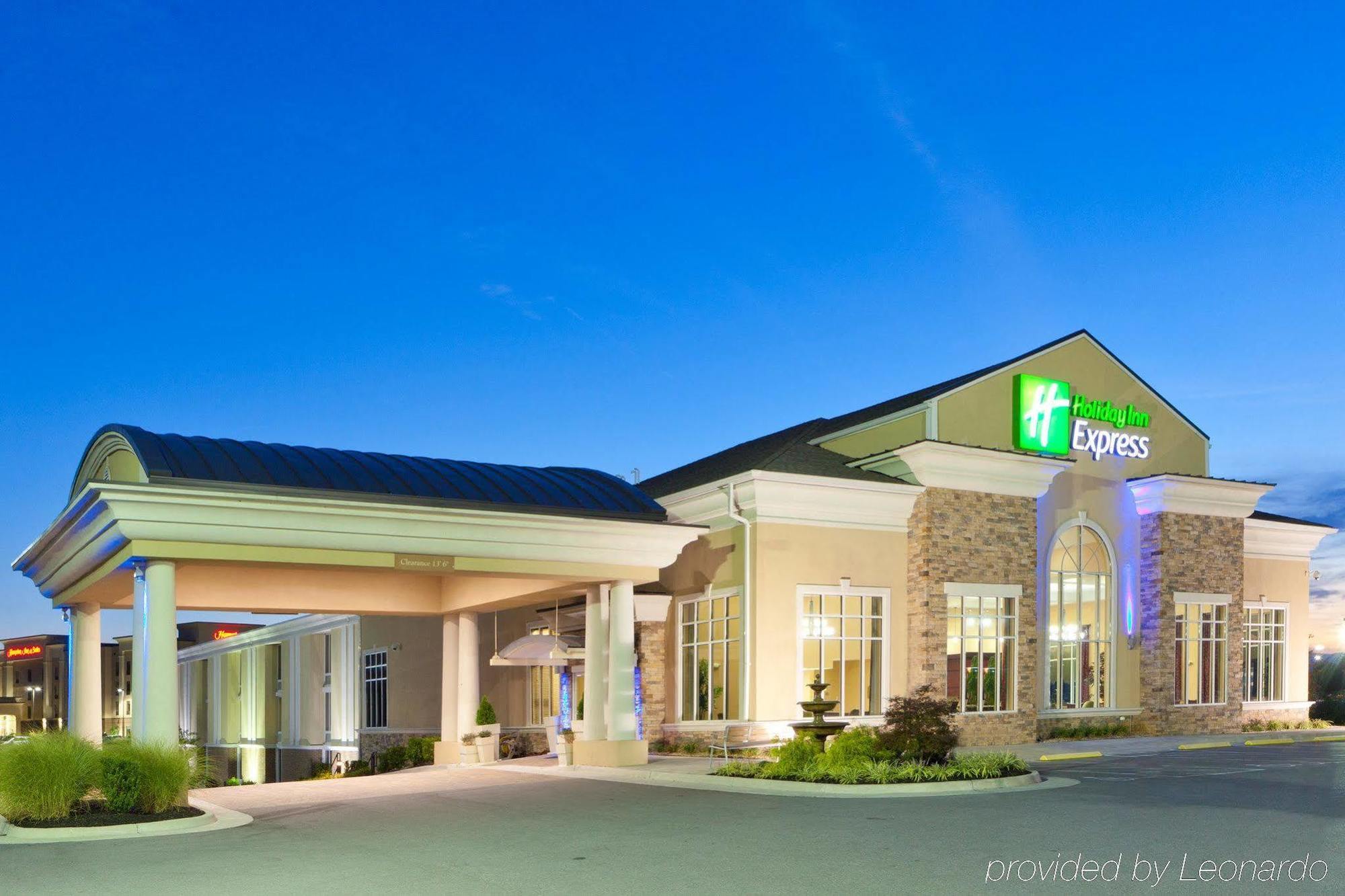 Holiday Inn Express Woodstock-Shenandoah Valley By Ihg מראה חיצוני תמונה