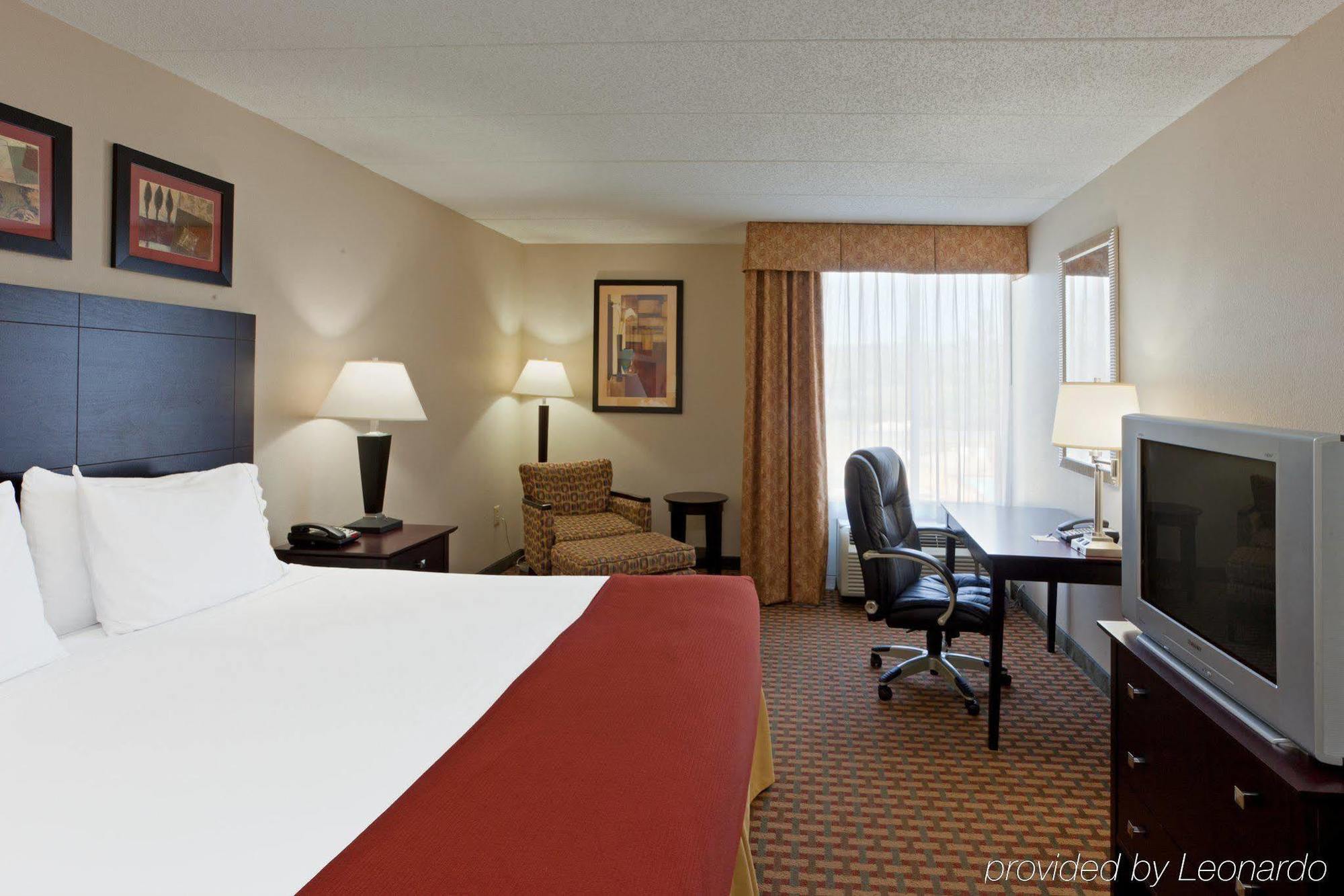 Holiday Inn Express Woodstock-Shenandoah Valley By Ihg מראה חיצוני תמונה