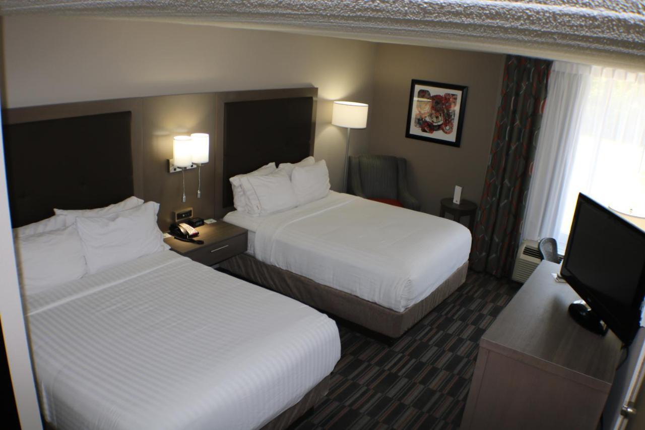 Holiday Inn Express Woodstock-Shenandoah Valley By Ihg מראה חיצוני תמונה